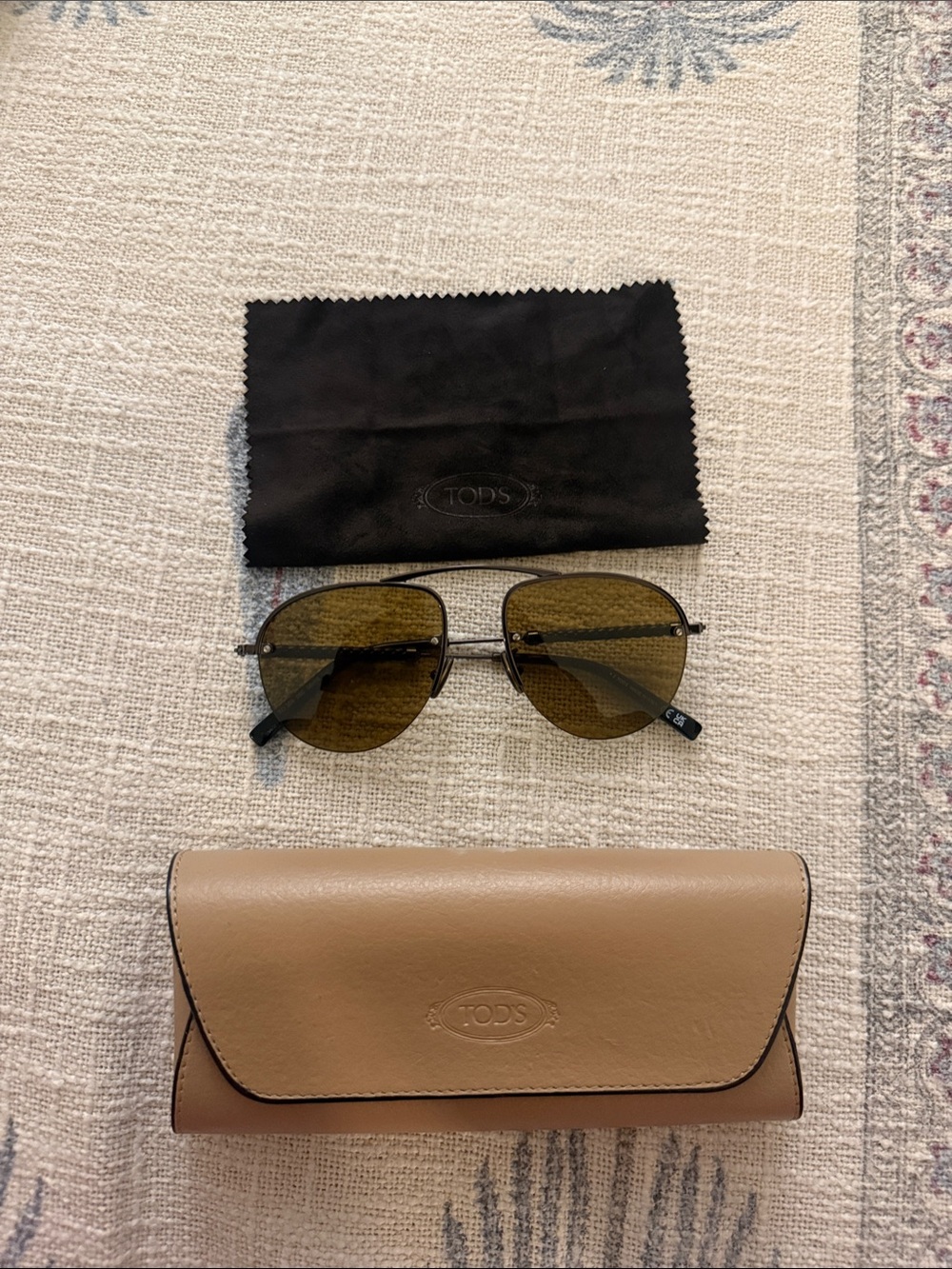 Women’s TODs sunglasses aviator